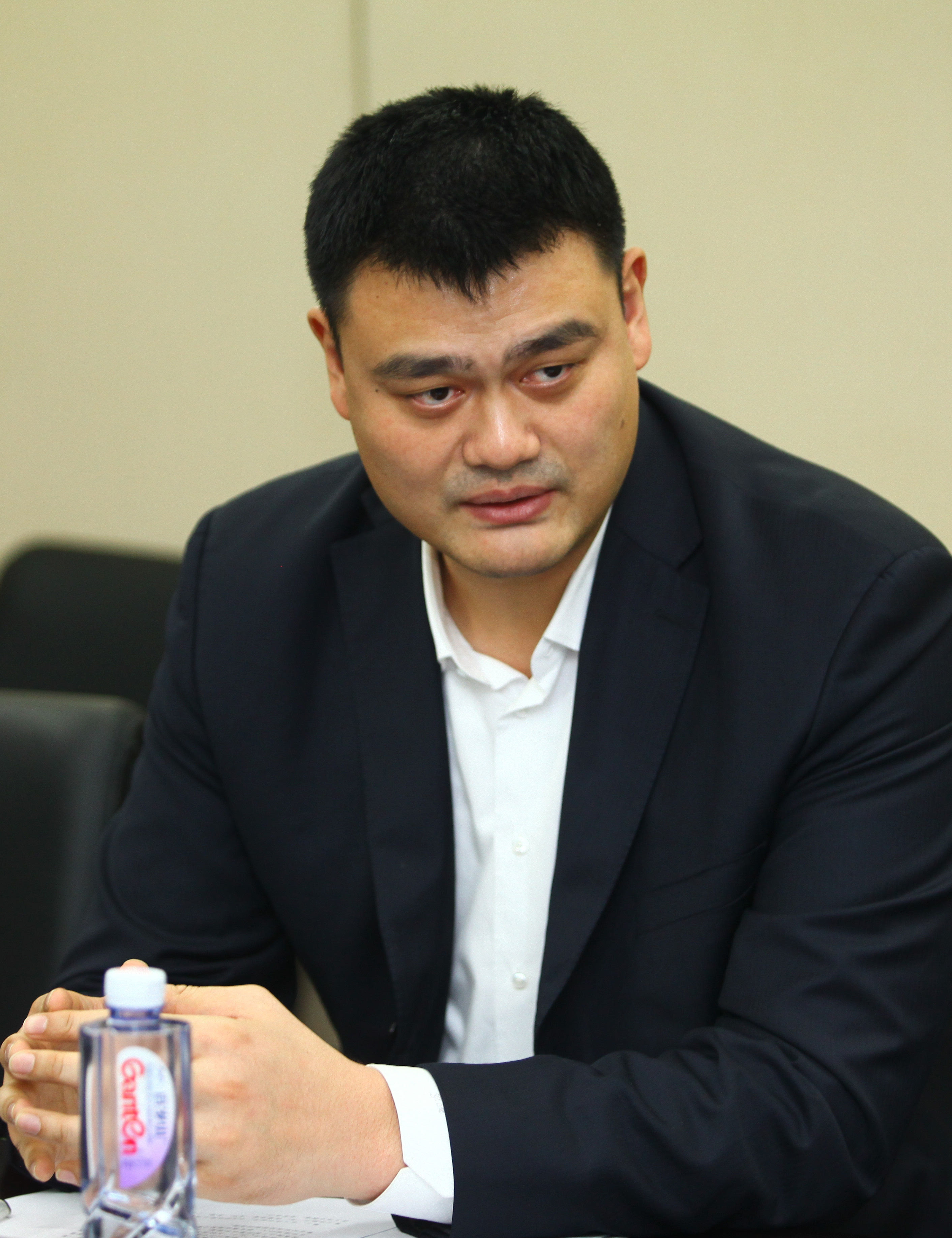 中国队以新