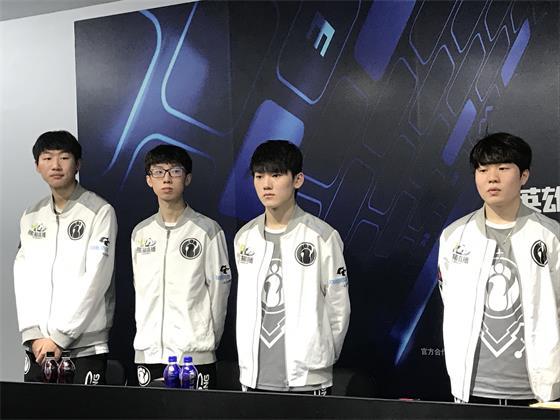 了许多球队 了许多球队