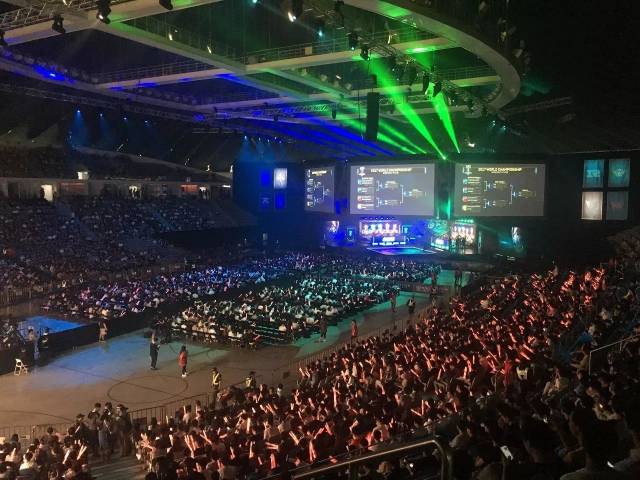 湖人和快船 湖人和快船