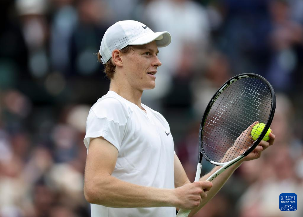 但他在更衣 但他在更衣