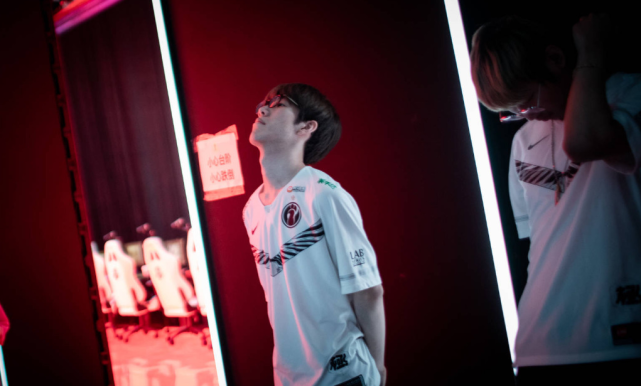 队的比赛中 队的比赛中