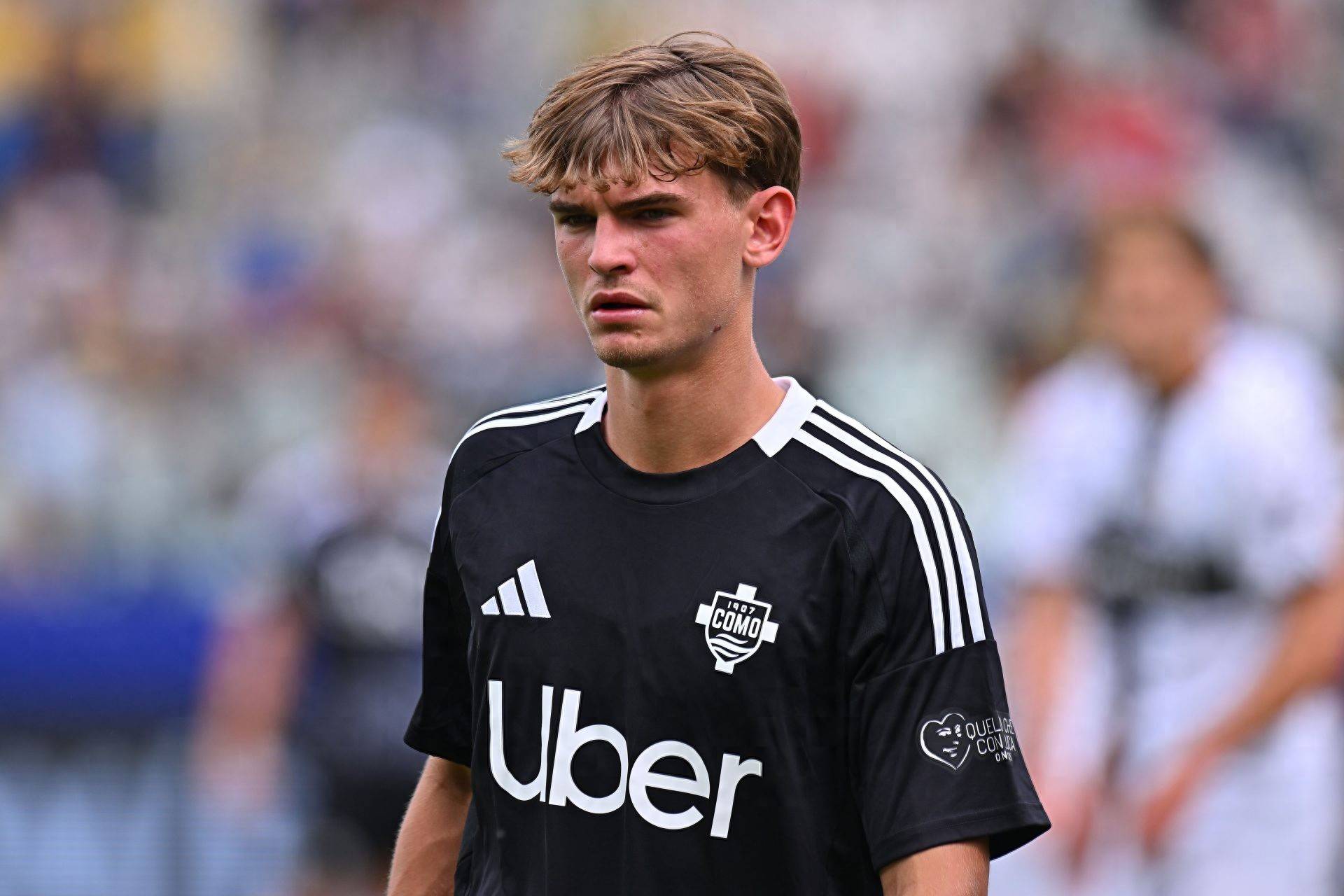 手崭露头角 手崭露头角